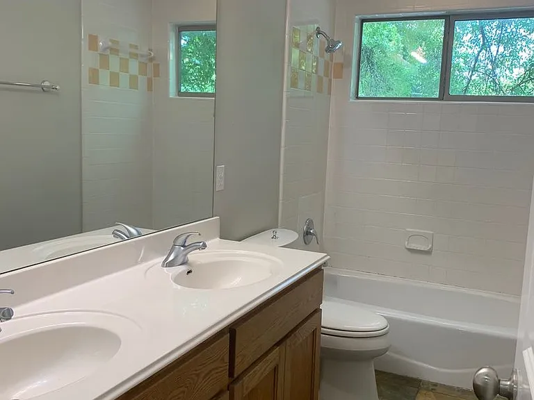 3207 Hampton Rd #A-B — Photo 40