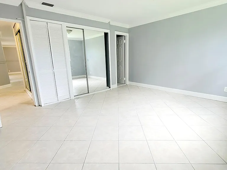 2021 NW 64th Ave #A — Photo 22