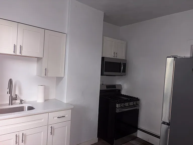 108 Fisk Ave #1 — Photo 5
