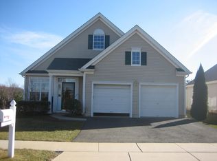 1 Globeflower Ln, West Windsor, NJ