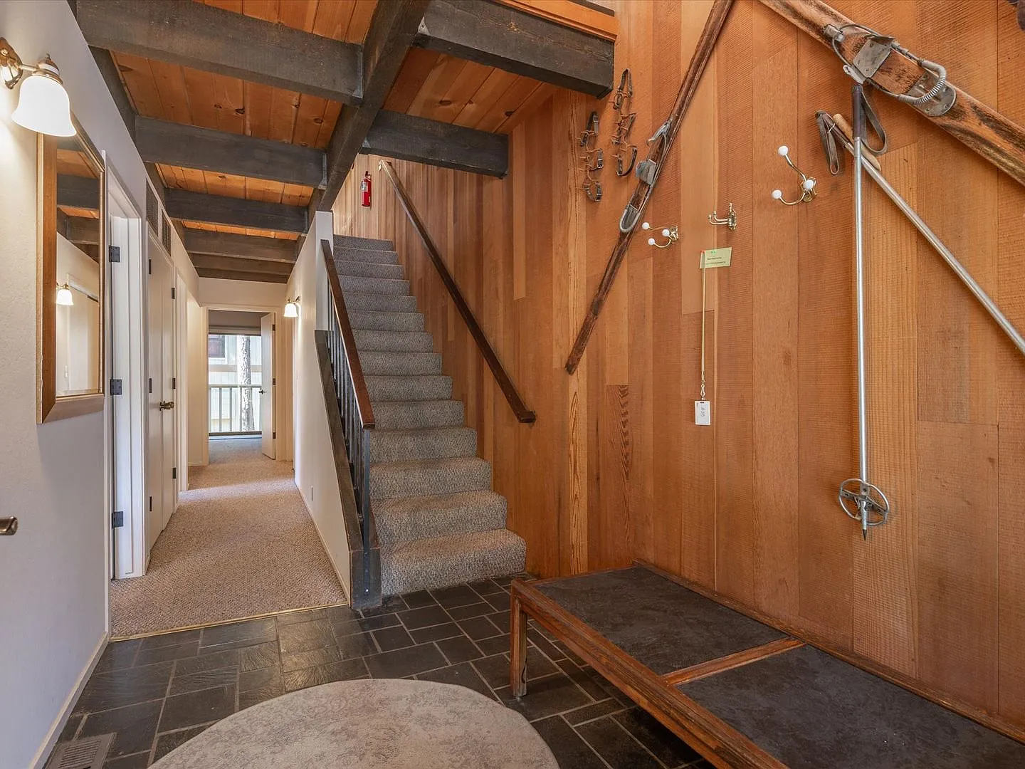 Ski Lease: 3 Level, 4 Bedroom Townhome Near Northstar — Photo 3