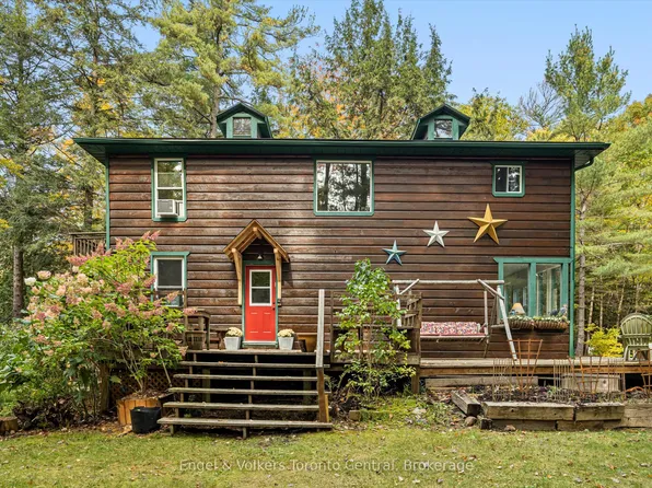 1196 Cranberry Rd #2, Muskoka Lakes, ON P0B 1J0