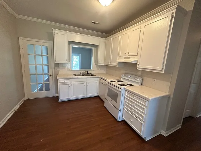 2428 Watson St #A — Photo 27