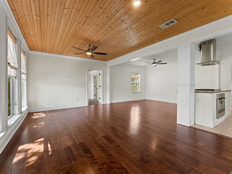 3919 Claycut Rd — Photo 5