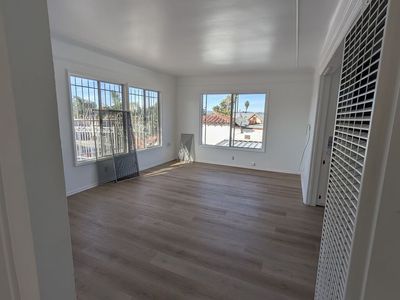 6820 S Van Ness Ave, Los Angeles, CA, 90047