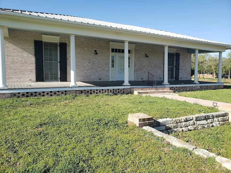 1227 W Denton Rd