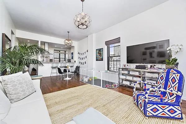 Rented by Keller Williams NYC | media 12