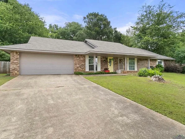 1832 Phillips Springs Rd, Gladewater, TX 75647