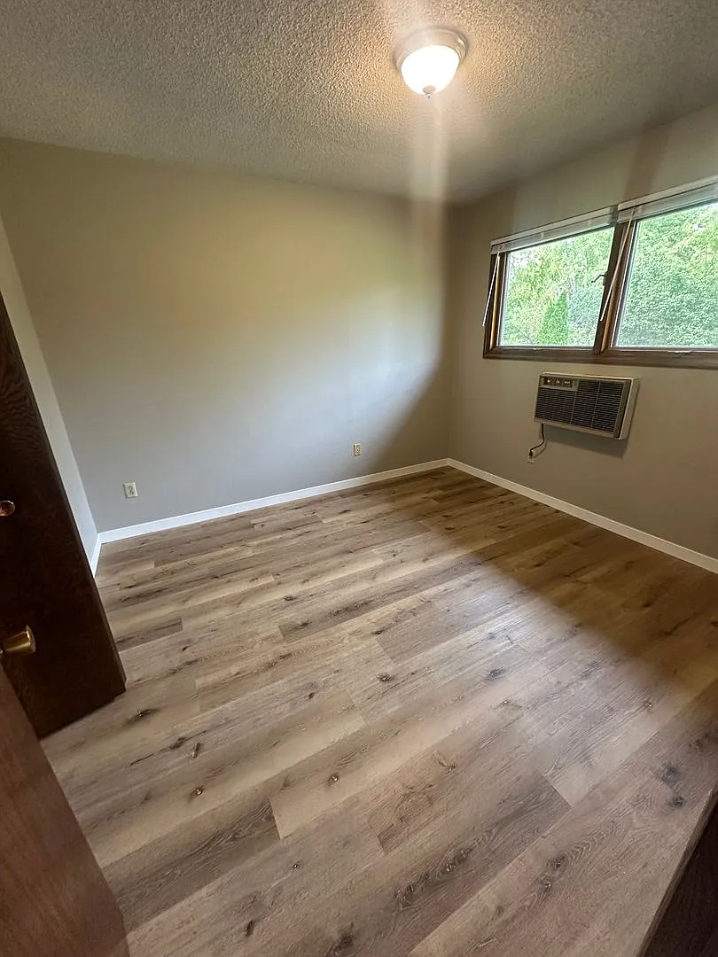 17253 County Highway J — Photo 3
