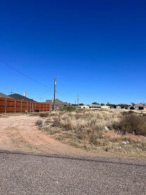 2nd image of 2101 Canyon Rd