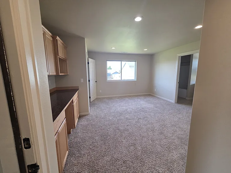 2400 N Ridgeview Ln #1 — Photo 14