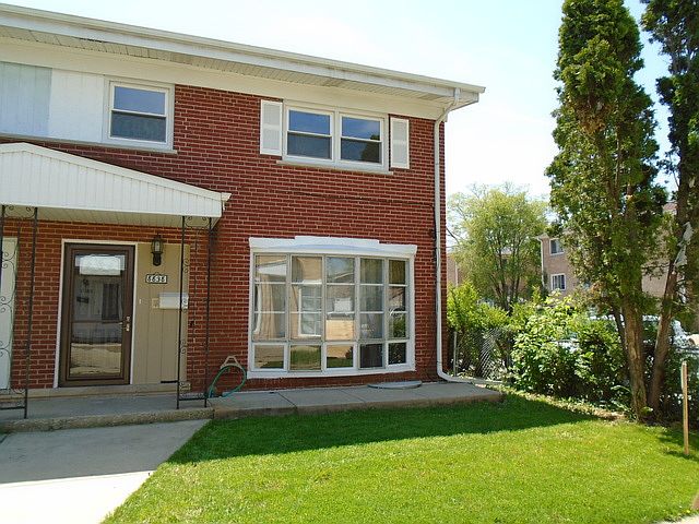 1st image of 8838 Robin Dr APT F