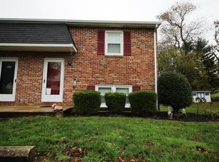 662 S Cedar St, Lititz, PA 17543