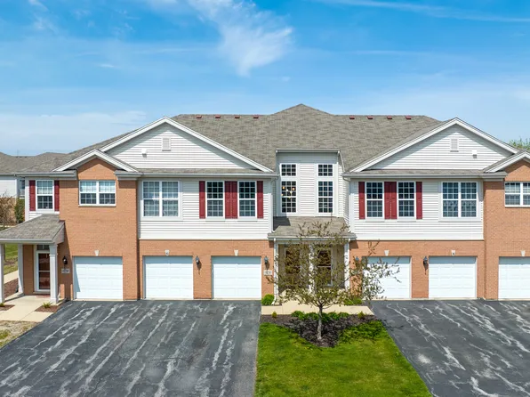10228 Mulberry Ln #E, Bridgeview, IL 60455