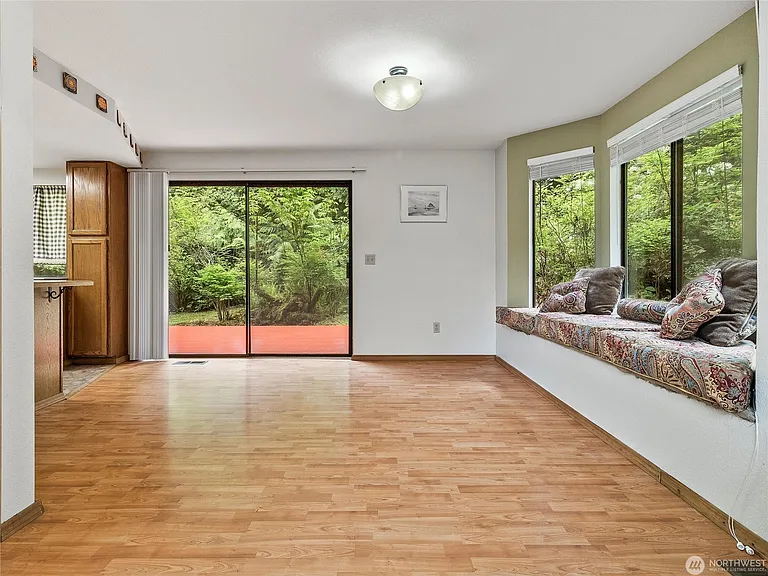 2277 Big Timber Pl SE — Photo 7