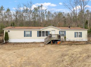385 Sandogardy Pond Rd, Northfield, NH 03276