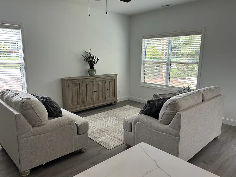 137 Independence Ln — Photo 10