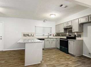 2059 Aspen Glade Dr, Kingwood, TX 77339