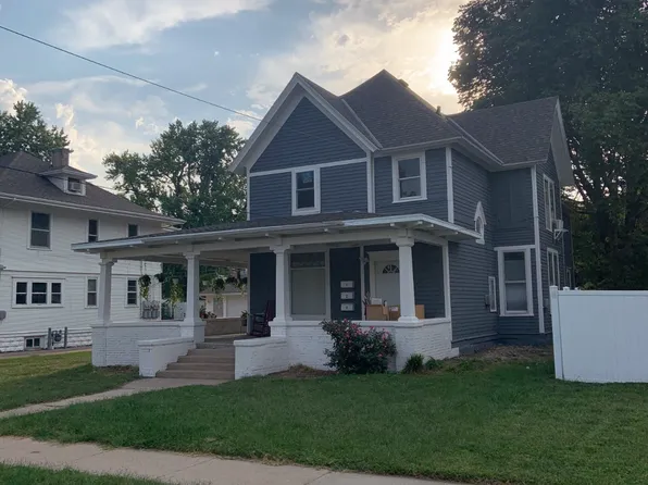 741 N Hastings Ave, Hastings, NE 68901