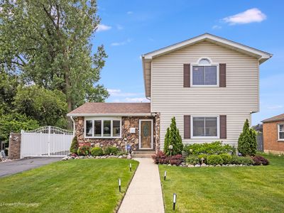 219 Country Club Dr, Northlake, IL, 60164