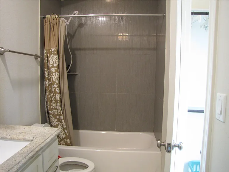 6306 Grand Blvd — Photo 14