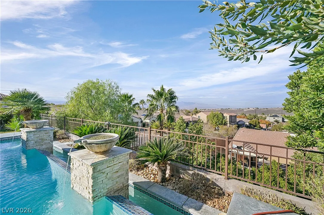 4 bed, 3.0 bath, 2846 sqft, $4,600 — Photo 3