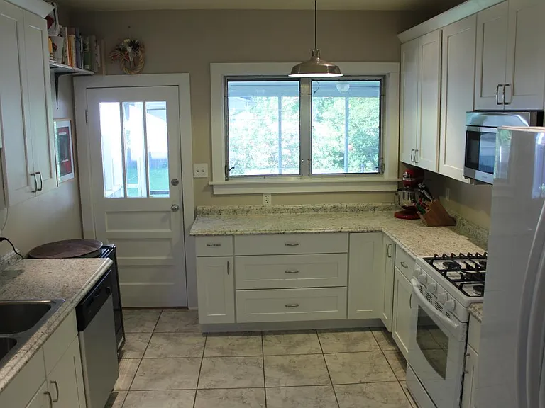 Kitchen, with plenty of space for cooking and storage