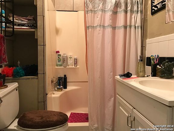 5th image of 104 McKenna Ave