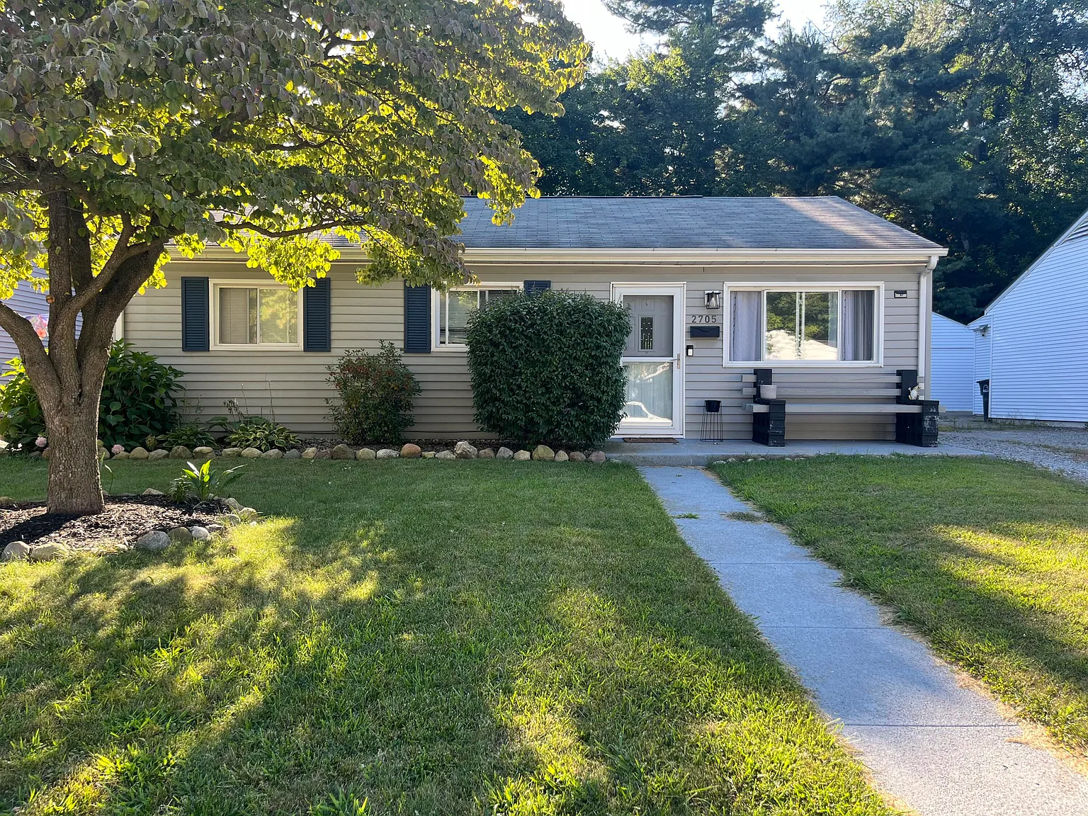 2705 Cleveland Ave photo 1