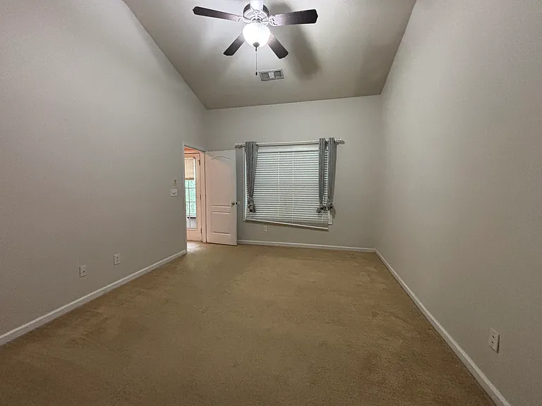2404 Clock Face Ct — Photo 3