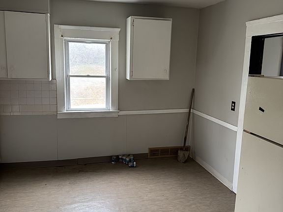 2nd image of 10307 Sophia Avenue Superior #Up815-avenue815