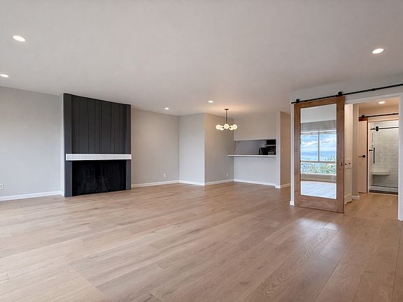3rd image of 55 Red Rock Way APT 205