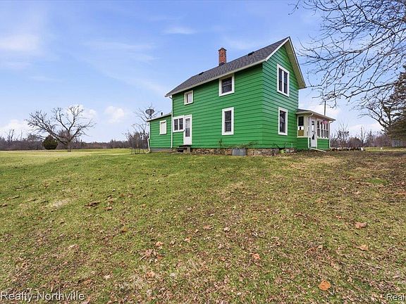 2nd image of 1355 Five Mile Rd