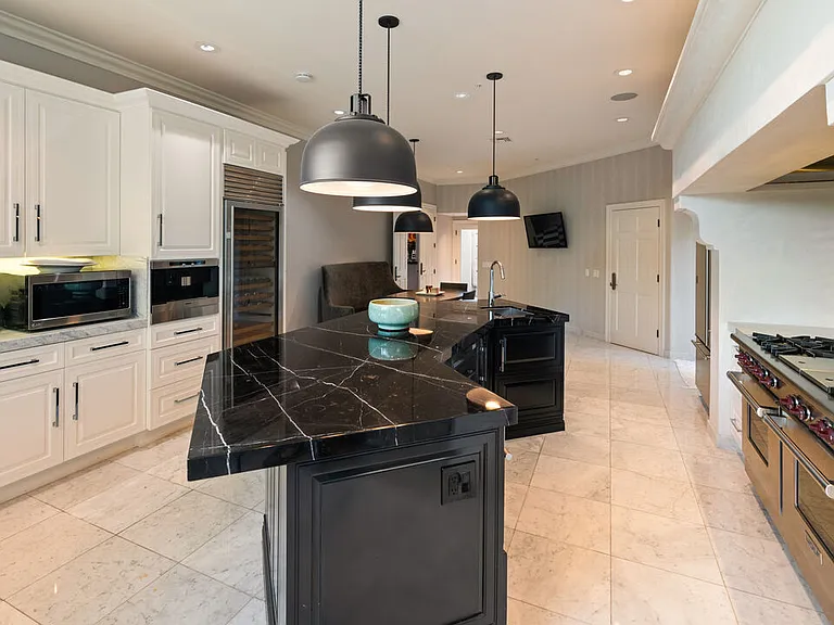 1404 Dawnridge Dr — Photo 34