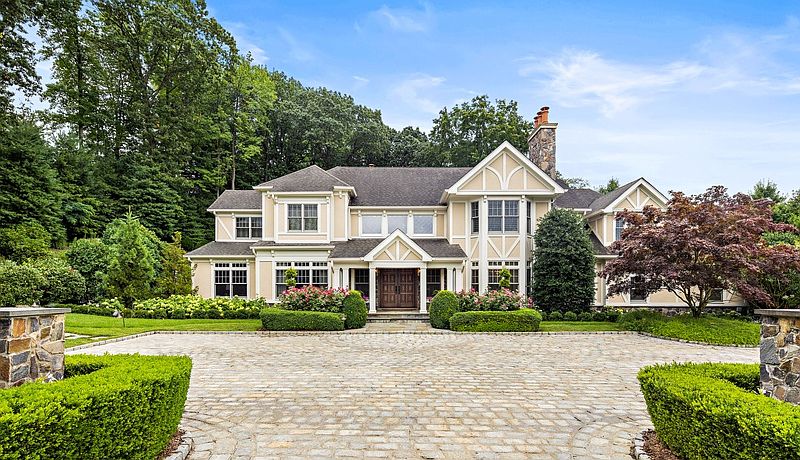 1st image of 1 Kingwood Ct