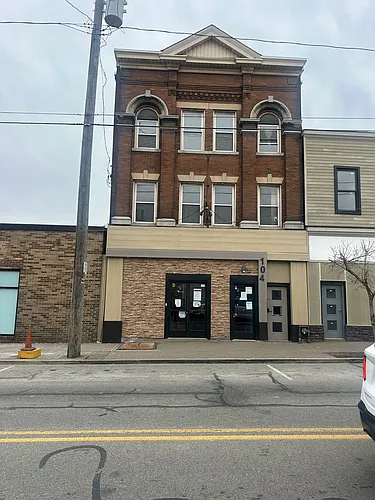 104 Brownsville Rd Photo 1