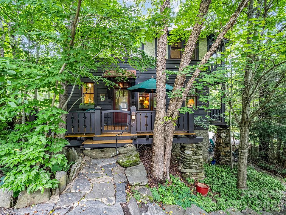1st image of 46 Cheshire Dr