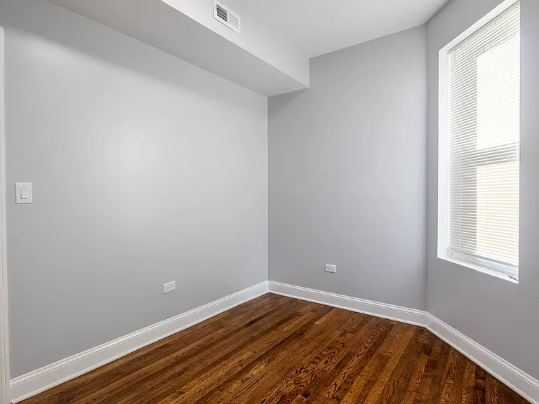 4837 W Monroe St #2 — Photo 10