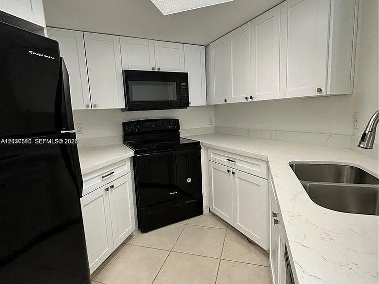 9607 SW 138th Ave #TC2R — Photo 22