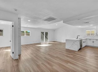 5151 Golden Spring Ave, Spring Valley, NV 89146