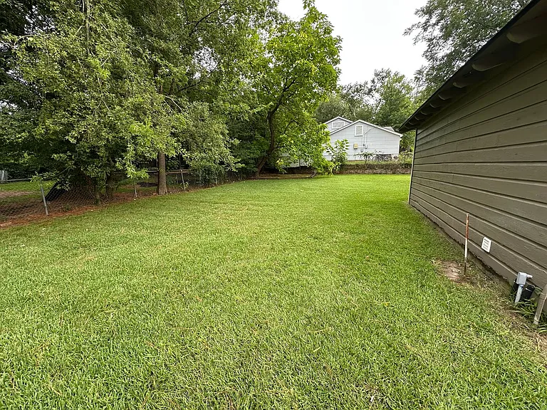 2521 Sunnybrook Dr — Photo 28
