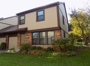 318 Forestway Ln #318, Wheeling, IL 60090