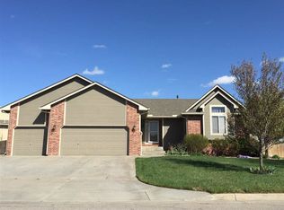 228 S Onewood Dr, Andover, KS 67002
