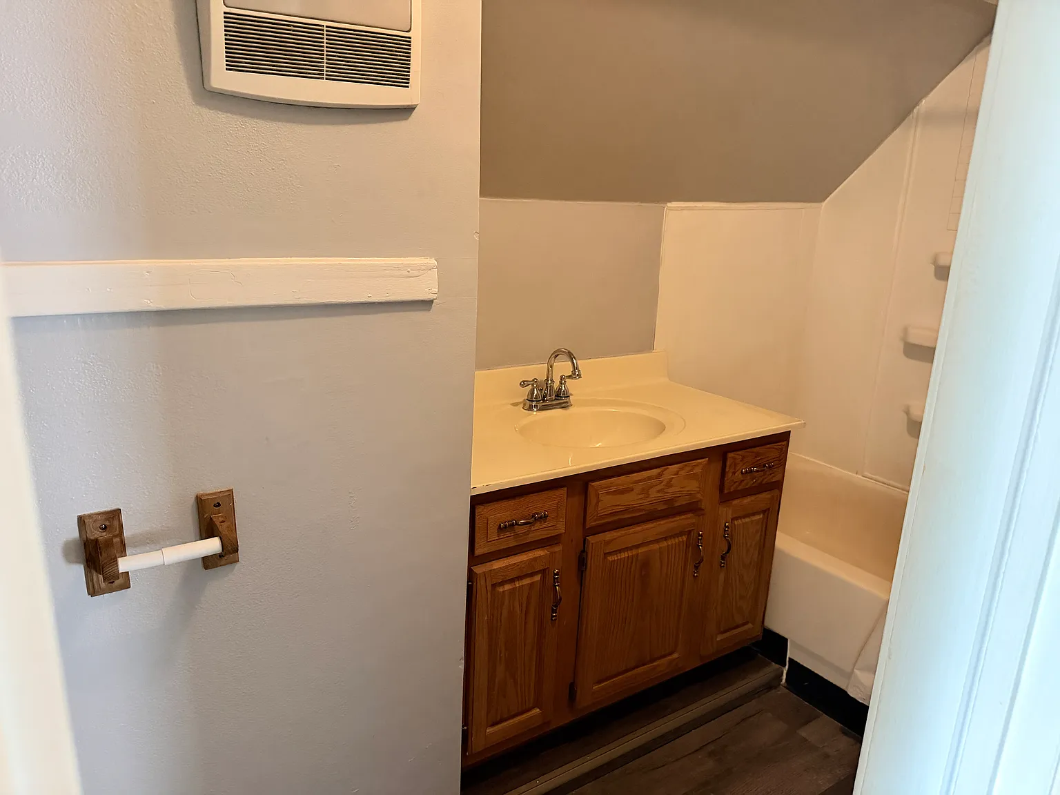 1 bed, 950 sqft, $950 — Photo 4