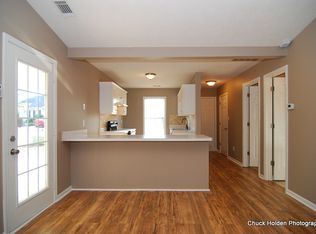 216 Elders Pond Cir, Columbia, SC 29229