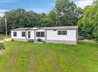 27597 Highway N, Lebanon, MO 65536