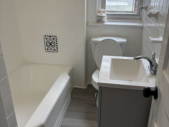 5th image of 133 N Salford St