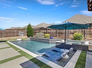 4028 Palomino Rd, Aubrey, TX 76227