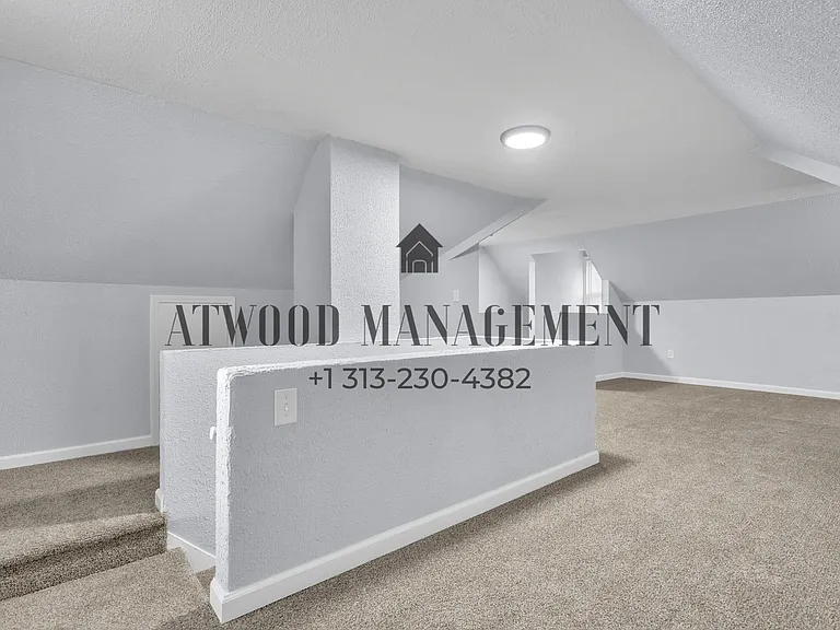 13500 Stahelin Rd — Photo 14