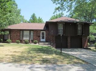 6815 N Park Plaza Dr, Kansas City, MO 64151